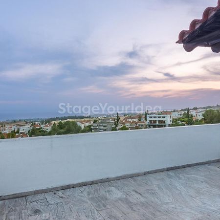 Τraditional Fully Detached Villa On A Luxurious Hillock Of Thessaloniki With Its Own Garden Also For Family & Wedding Gatherings For 10 To 25 People Only 15 Minutes From Airport Luaran gambar