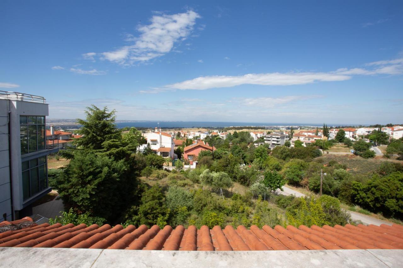 Τraditional Fully Detached Villa On A Luxurious Hillock Of Thessaloniki With Its Own Garden Also For Family & Wedding Gatherings For 10 To 25 People Only 15 Minutes From Airport Luaran gambar