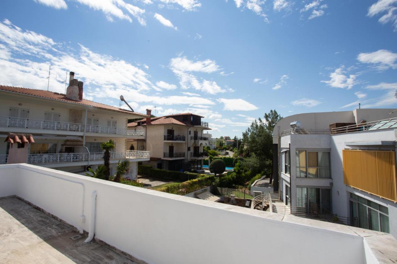 Τraditional Fully Detached Villa On A Luxurious Hillock Of Thessaloniki With Its Own Garden Also For Family & Wedding Gatherings For 10 To 25 People Only 15 Minutes From Airport Luaran gambar