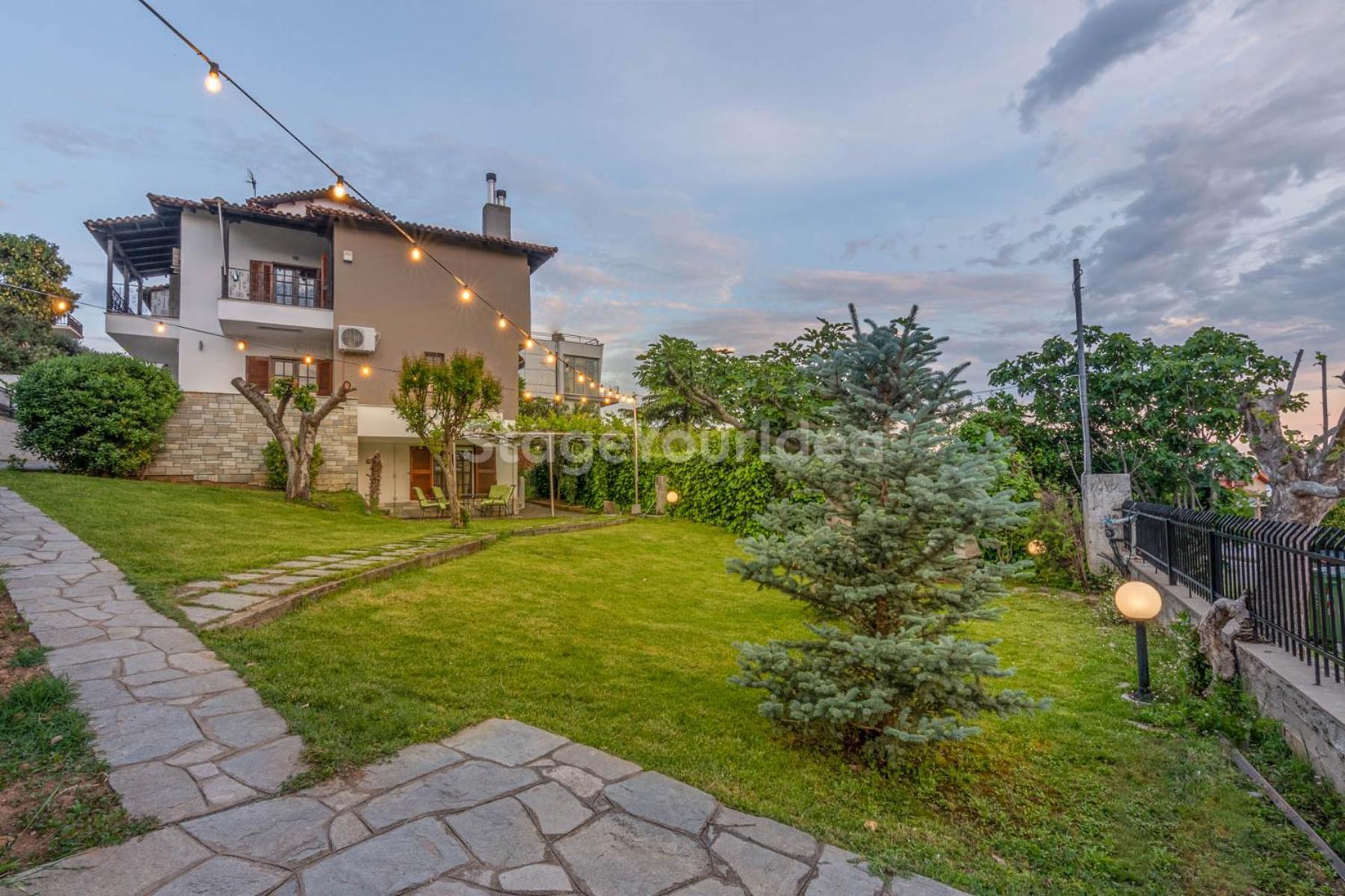 Τraditional Fully Detached Villa On A Luxurious Hillock Of Thessaloniki With Its Own Garden Also For Family & Wedding Gatherings For 10 To 25 People Only 15 Minutes From Airport Luaran gambar